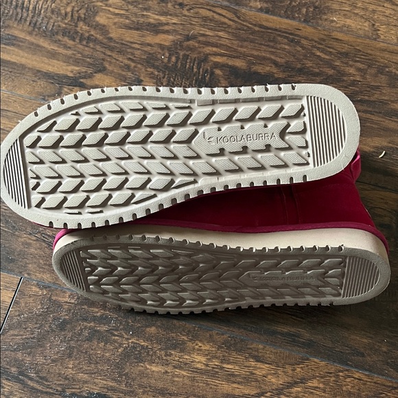 Koolaburra by Ugg Berry Red Winter Boots - Picture 9 of 10